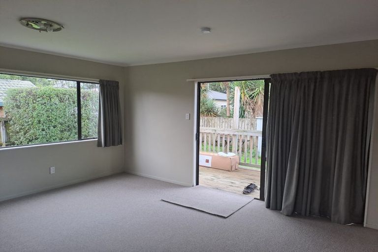 Photo of property in 1/1 Don Street, Papakura, 2110