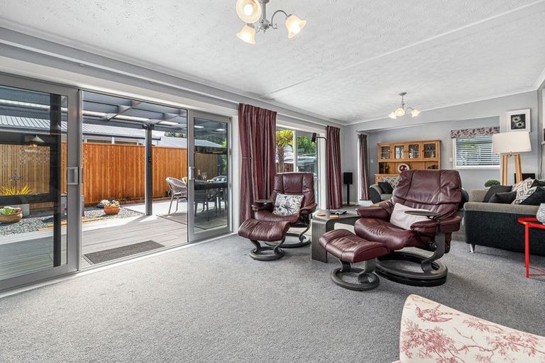 Photo of property in 69 Ngatai Road, Otumoetai, Tauranga, 3110