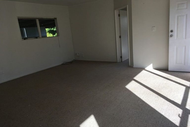 Photo of property in 39 Weldene Avenue, Glenfield, Auckland, 0629