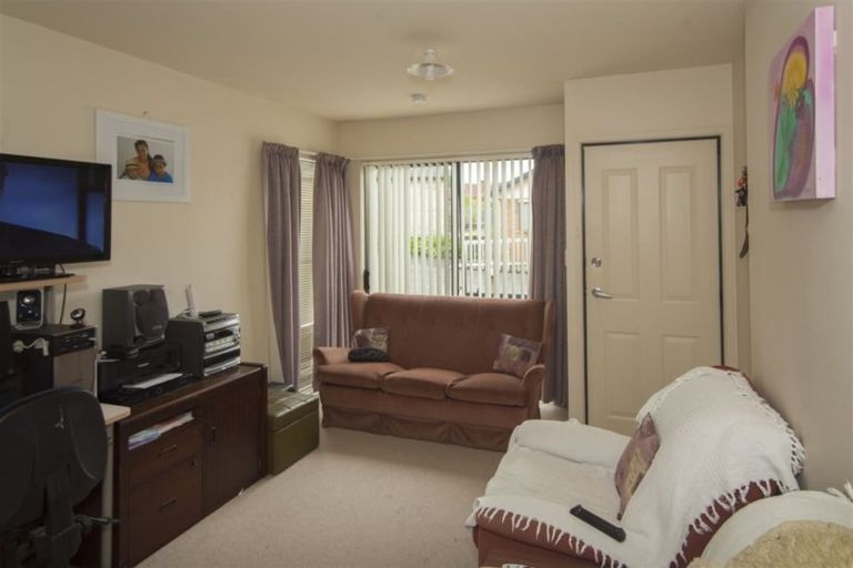 Photo of property in Carwyn Place, 10/352a Swanson Road, Ranui, Auckland, 0612