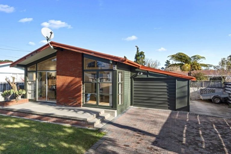 Photo of property in 6 Anthony Crescent, Bader, Hamilton, 3206