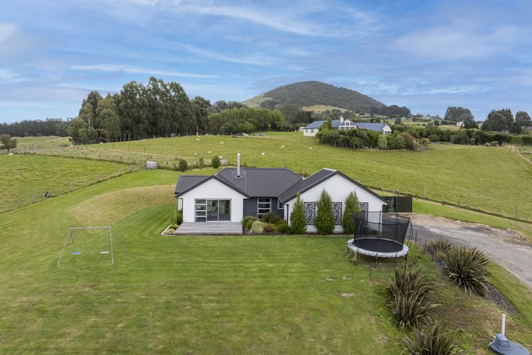 Photo of property in 212 Mcmaster Road, Saddle Hill, Dunedin, 9076