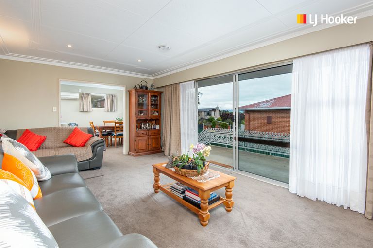 Photo of property in 9 Kinmont Crescent, Kinmont Park, Mosgiel, 9024