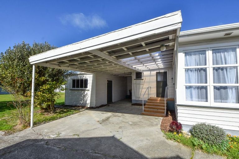 Photo of property in 234 High Street North, Carterton, 5713