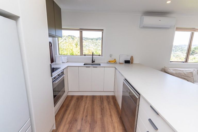 Photo of property in 2a Downing Street, Crofton Downs, Wellington, 6035