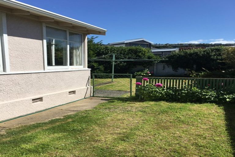 Photo of property in 74 Hargest Crescent, Saint Clair, Dunedin, 9012
