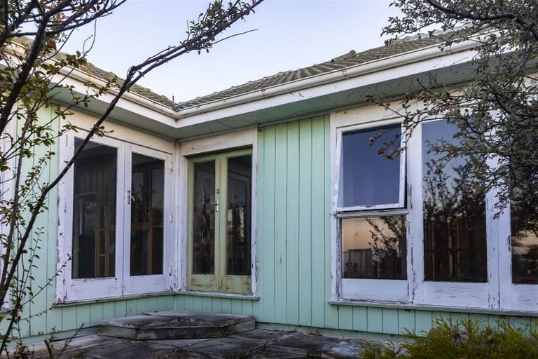 Photo of property in 192 Mount Pleasant Road, Mount Pleasant, Christchurch, 8081