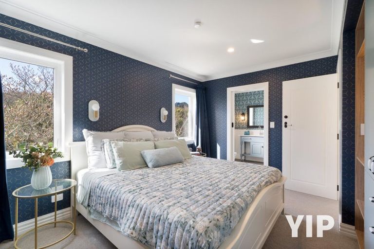 Photo of property in 4 Glenside Road, Glenside, Wellington, 6037