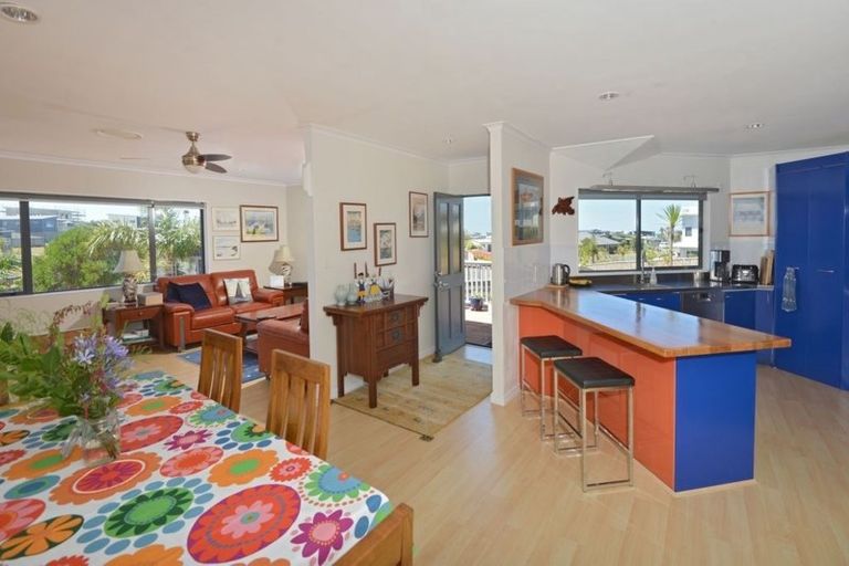 Photo of property in 8 Kihi Place, Ruakaka, 0116