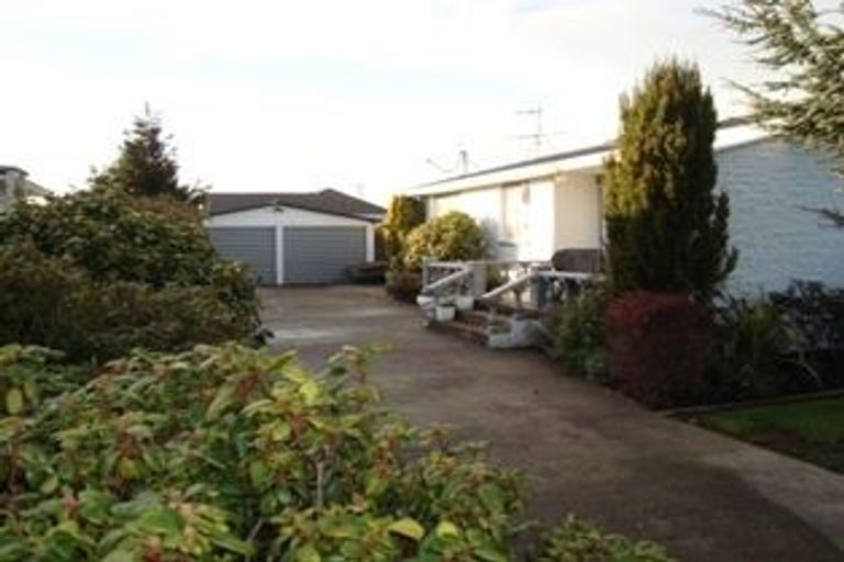 Photo of property in 21 Paterson Street, Grasmere, Invercargill, 9810
