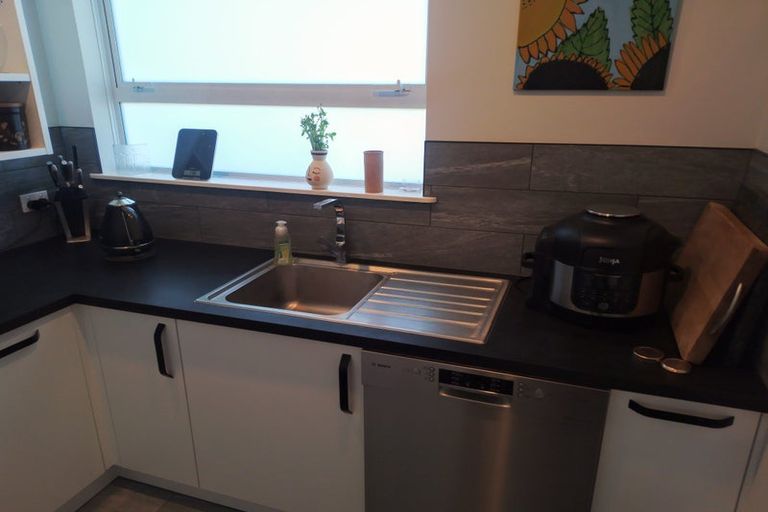 Photo of property in 21 Makura Drive, Papamoa Beach, Papamoa, 3118