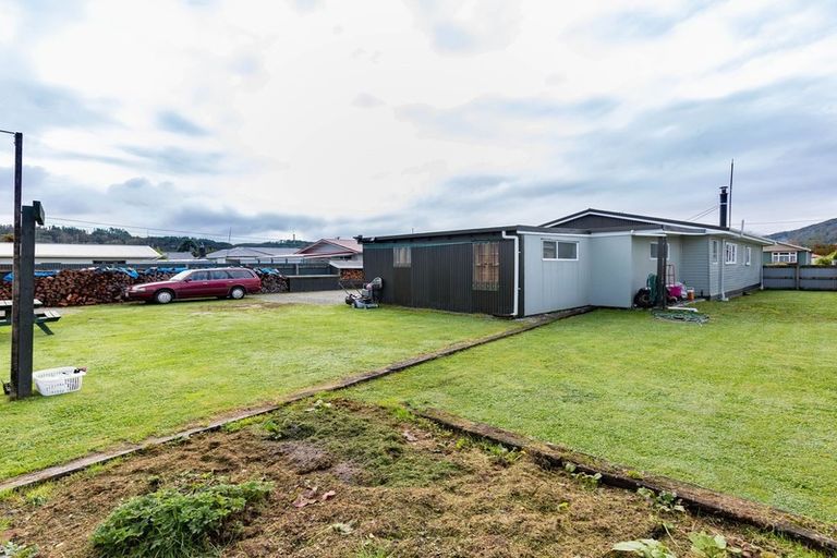 Photo of property in 14 Matai Street, Dobson, Greymouth, 7805