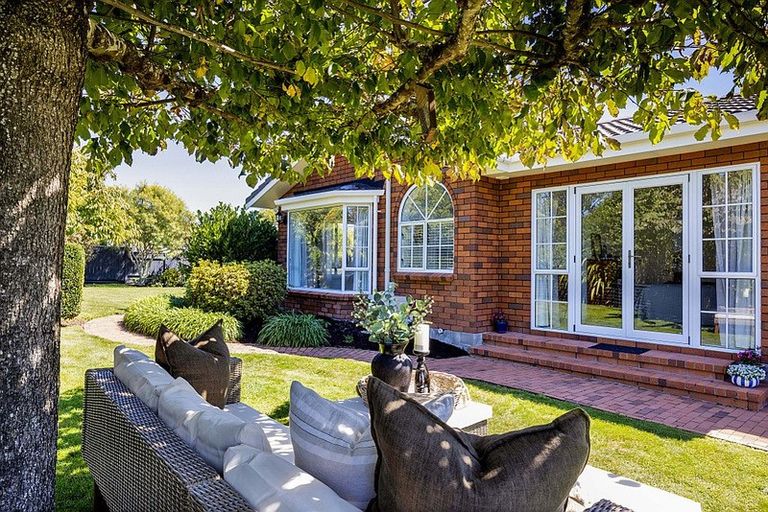 Photo of property in 1c Waiwera Place, Merrilands, New Plymouth, 4312