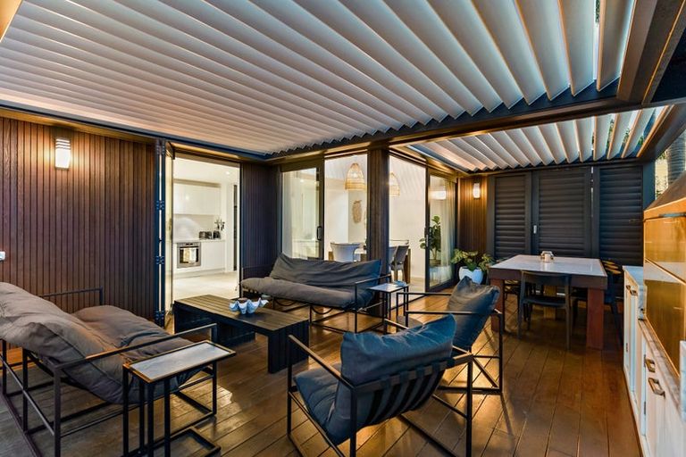 Photo of property in 2/3 Craig Road, Milford, Auckland, 0620