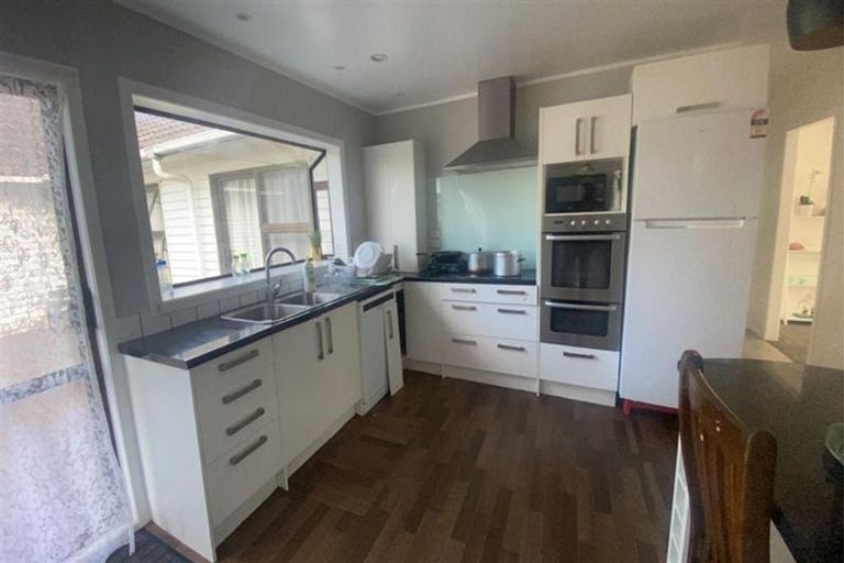 Photo of property in 13 Boundary Road, Opaheke, Papakura, 2113