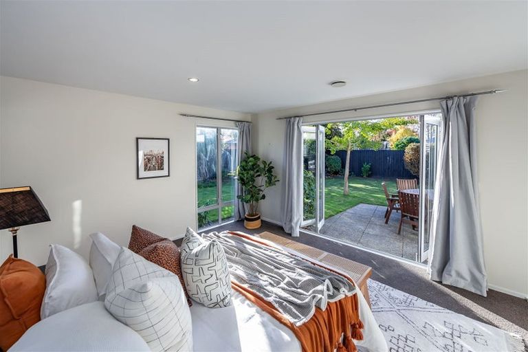 Photo of property in 15 Riverwood Boulevard, Redwood, Christchurch, 8051