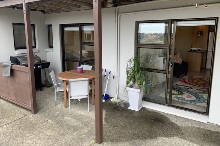 Photo of property in 122 Fairview Avenue, Fairview Heights, Auckland, 0632