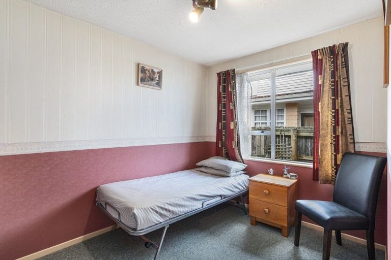 Photo of property in 4/15 Division Street, Riccarton, Christchurch, 8041