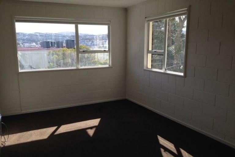 Photo of property in 35 Scarborough Terrace, Mount Victoria, Wellington, 6011