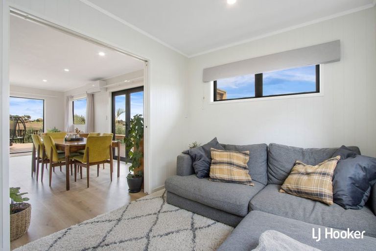 Photo of property in 68 The Crescent, Waihi Beach, 3611