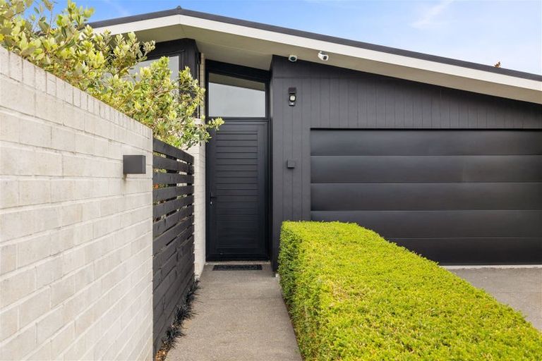 Photo of property in 16 Sutherland Drive, Kaiapoi, 7630