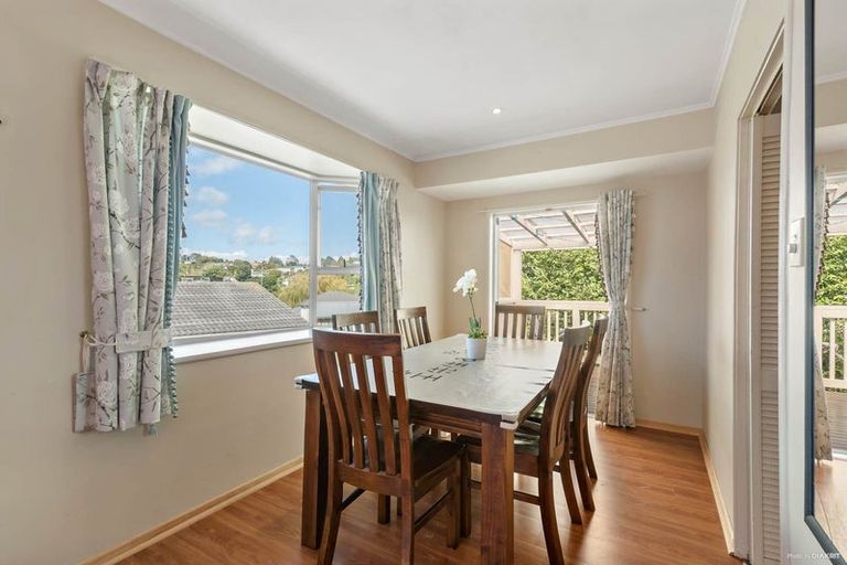 Photo of property in 3 Mchardy Place, Glenfield, Auckland, 0627