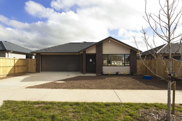 Photo of property in 62 Matua Road, Huapai, Kumeu, 0810