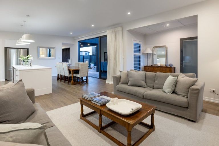 Photo of property in 12 Tuangi Way, Papamoa Beach, Papamoa, 3118