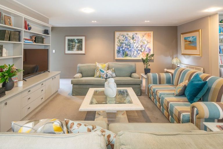 Photo of property in Highwic, 13/32 Hobson Street, Thorndon, Wellington, 6011