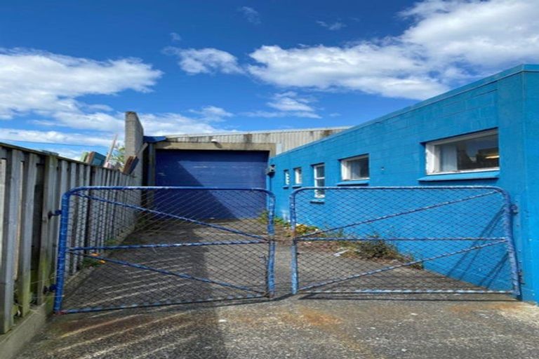 Photo of property in 15 Clyde Street, North Dunedin, Dunedin, 9016