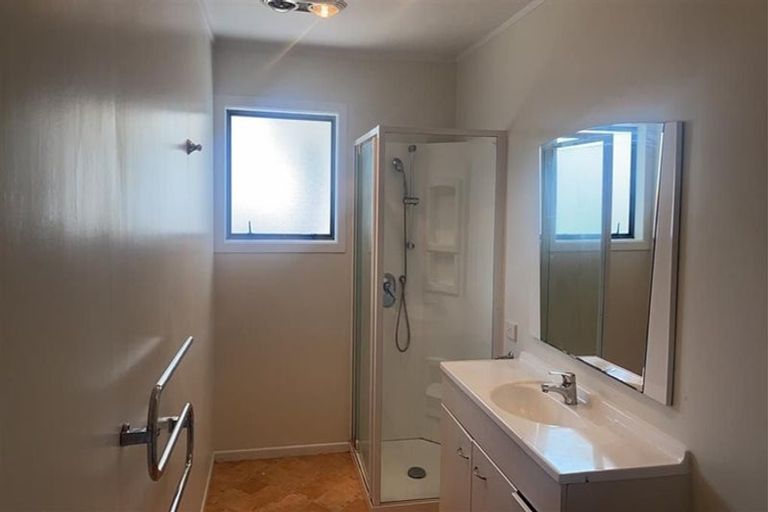 Photo of property in 13 Boundary Road, Opaheke, Papakura, 2113