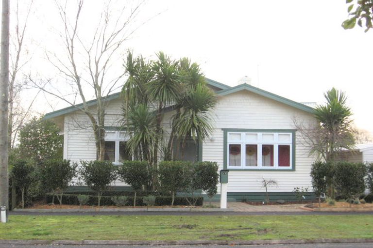 Photo of property in 17 Bettina Road, Fairfield, Hamilton, 3214