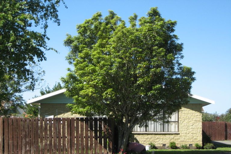 Photo of property in 1/72 Solomon Avenue, Redwood, Christchurch, 8051