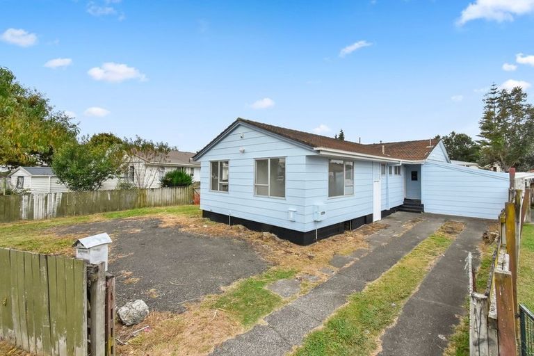 Photo of property in 20 Rountree Place, Conifer Grove, Takanini, 2112