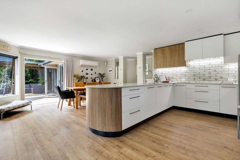 Photo of property in 5 The Green, Whakatane, 3120