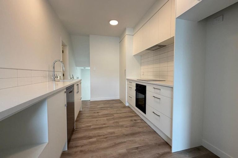 Photo of property in 5/3 Kawau Close, Orewa, 0931
