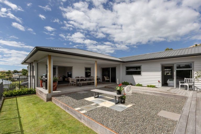Photo of property in 111 Oteki Park Drive, Welcome Bay, Tauranga, 3112