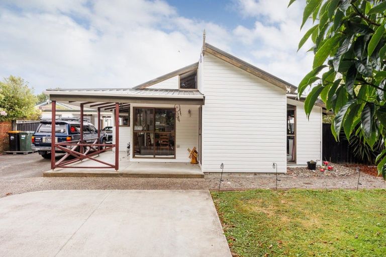 Photo of property in 182 Amberley Avenue, Highbury, Palmerston North, 4412