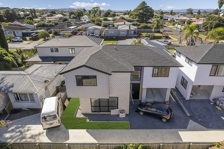 Photo of property in 2 Puriri Road, Manurewa, Auckland, 2102
