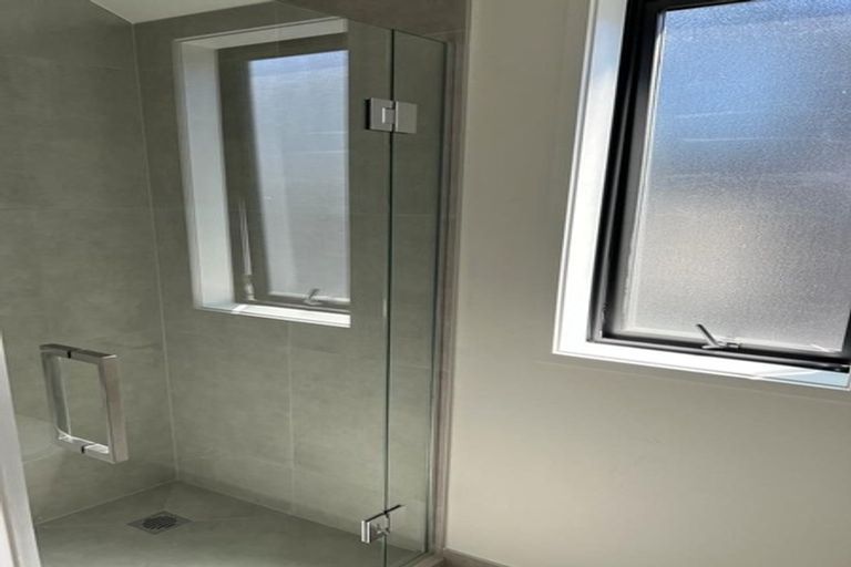 Photo of property in 1/17 Powell Street, Avondale, Auckland, 1026