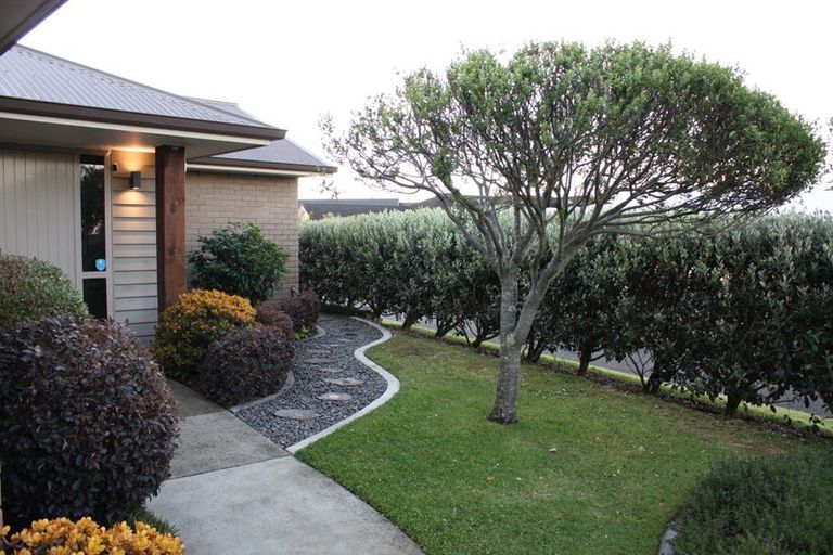 Photo of property in 31 Mortlake Heights, Pyes Pa, Tauranga, 3112