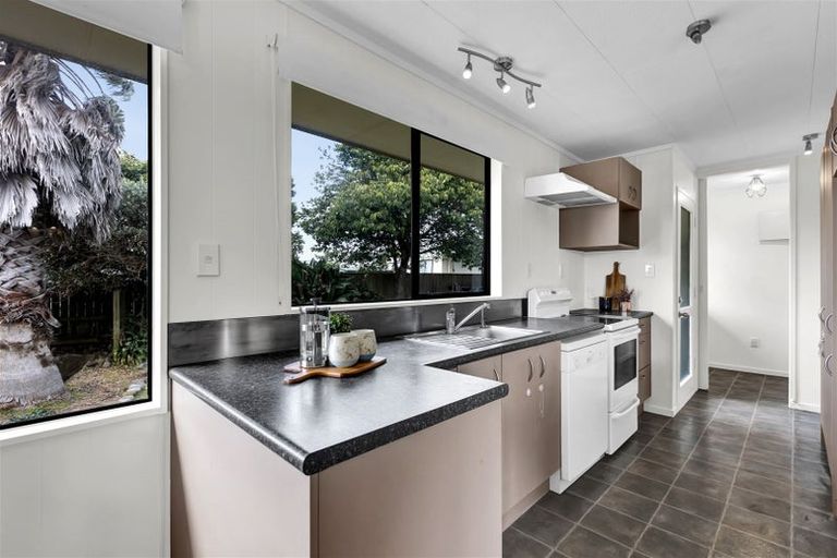 Photo of property in 14 Glasgow Street, Bell Block, New Plymouth, 4312
