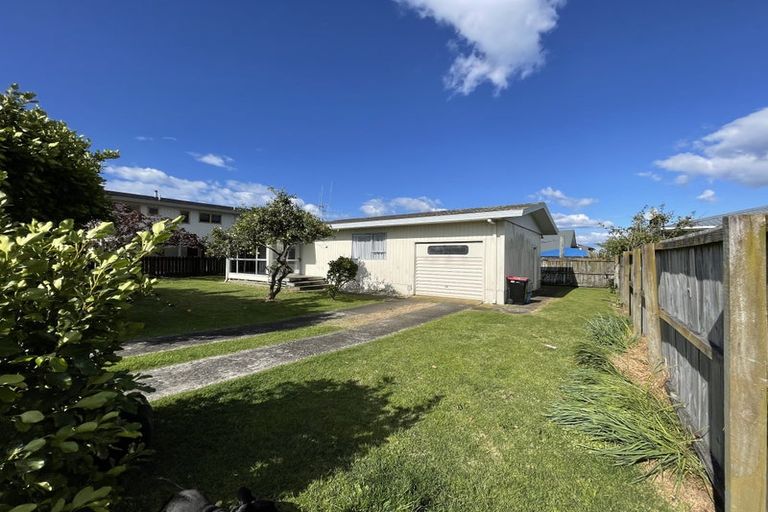 Photo of property in 2 Short Street, Otumoetai, Tauranga, 3110