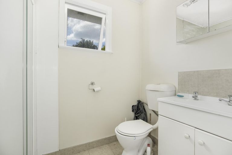 Photo of property in 31 Hobart Crescent, Wattle Downs, Auckland, 2103