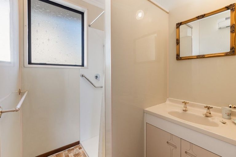 Photo of property in 16 Irvine Street, Mosgiel, 9024