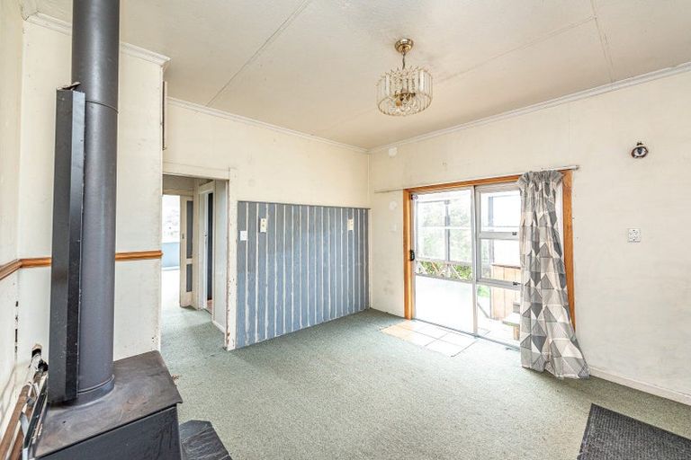 Photo of property in 65 Swiss Avenue, Gonville, Whanganui, 4501