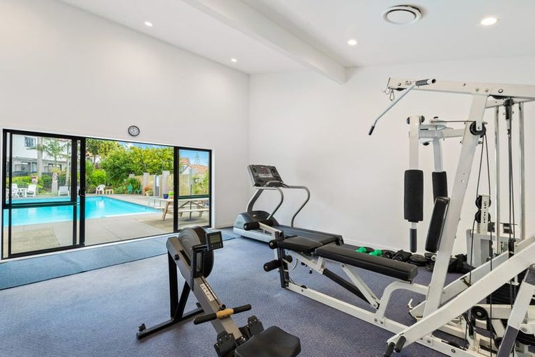 Photo of property in 3/21 Armoy Drive, East Tamaki, Auckland, 2016