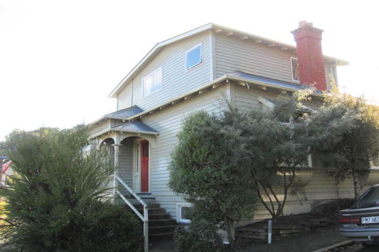 Photo of property in 140 Harbour Terrace, North Dunedin, Dunedin, 9016