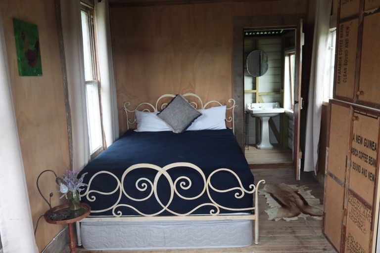 Photo of property in 7 James Road, Maungaturoto, 0587