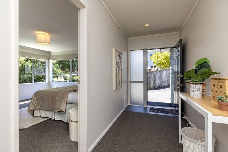 Photo of property in 131 Renown Road, Raumati South, Paraparaumu, 5032